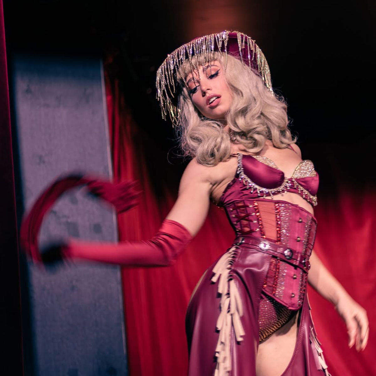 Ruby De Rouge photo 2