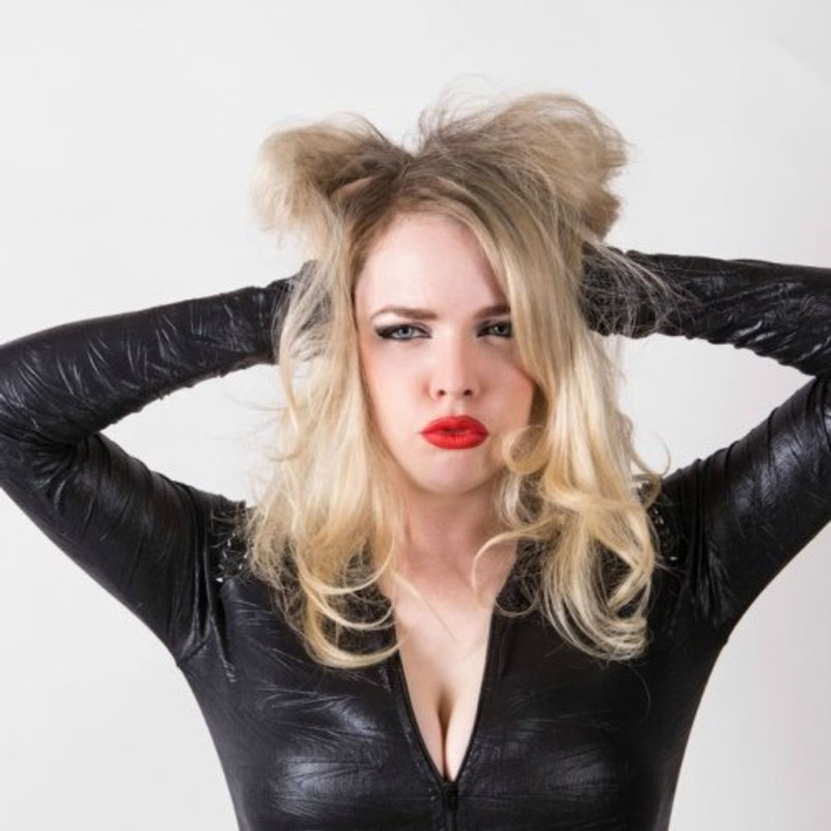 Simone Page Jones photo 1