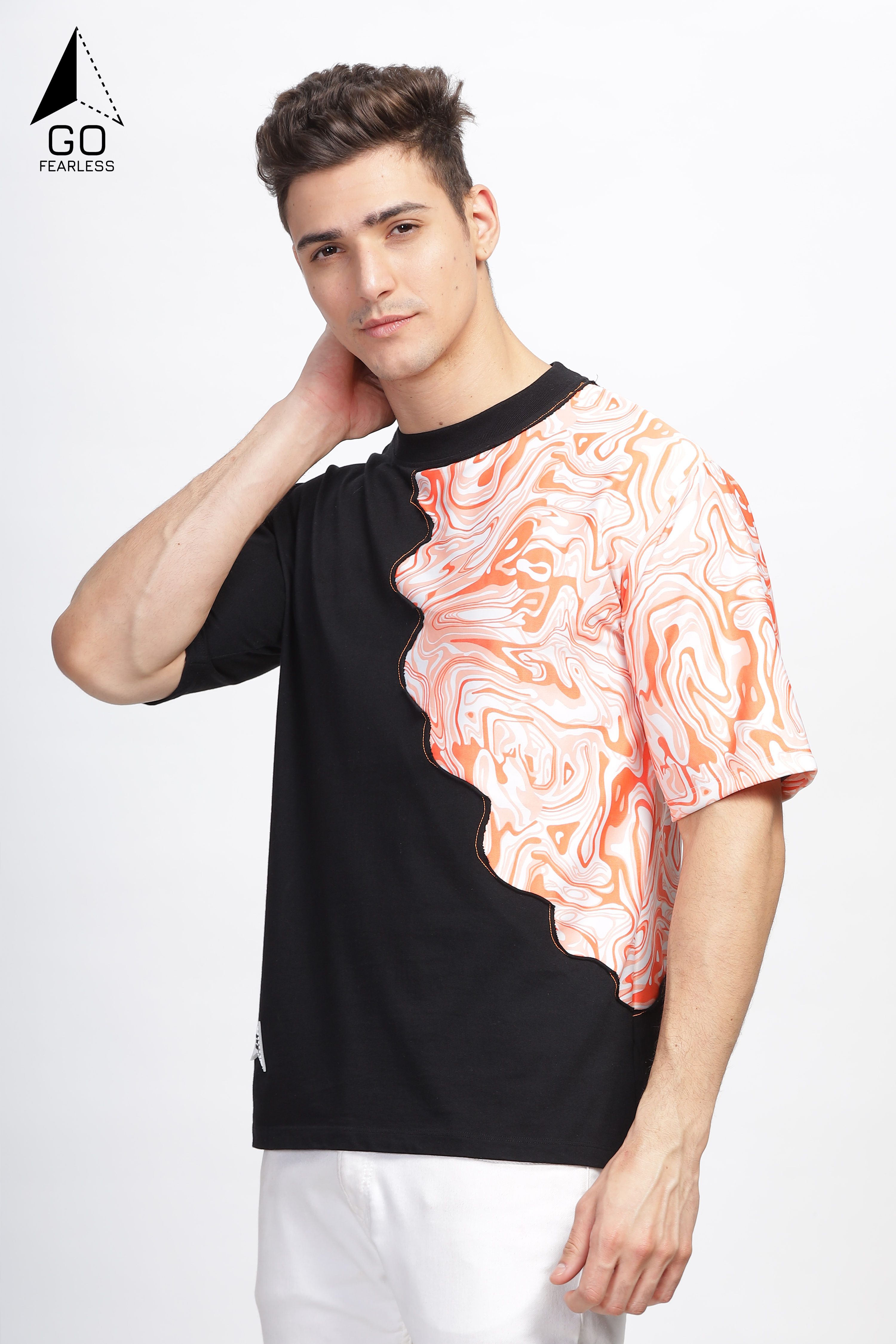 Man wearing a stylish black tshirt