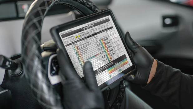 Car inspection at auto repair shop in Doral