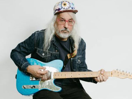 J Mascis