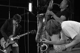 Diskaholics Anonymous Trio