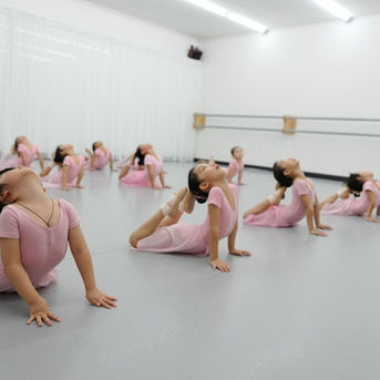 Ballet Stretches to Improve Your Child's Flexibility at Home