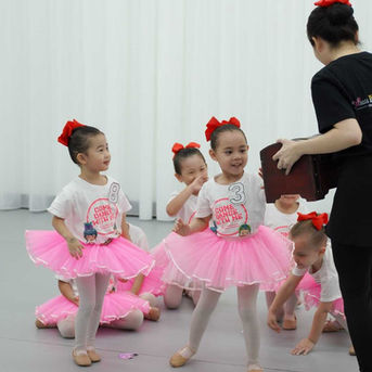 A Guide to Ballet Shoes Fitting and Care