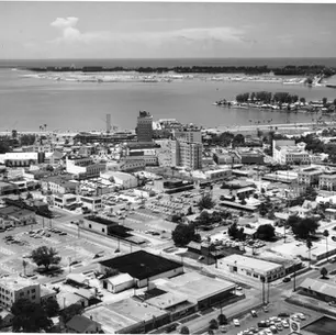 From Fishing Village to Cultural Coast: A History of Sarasota, Florida