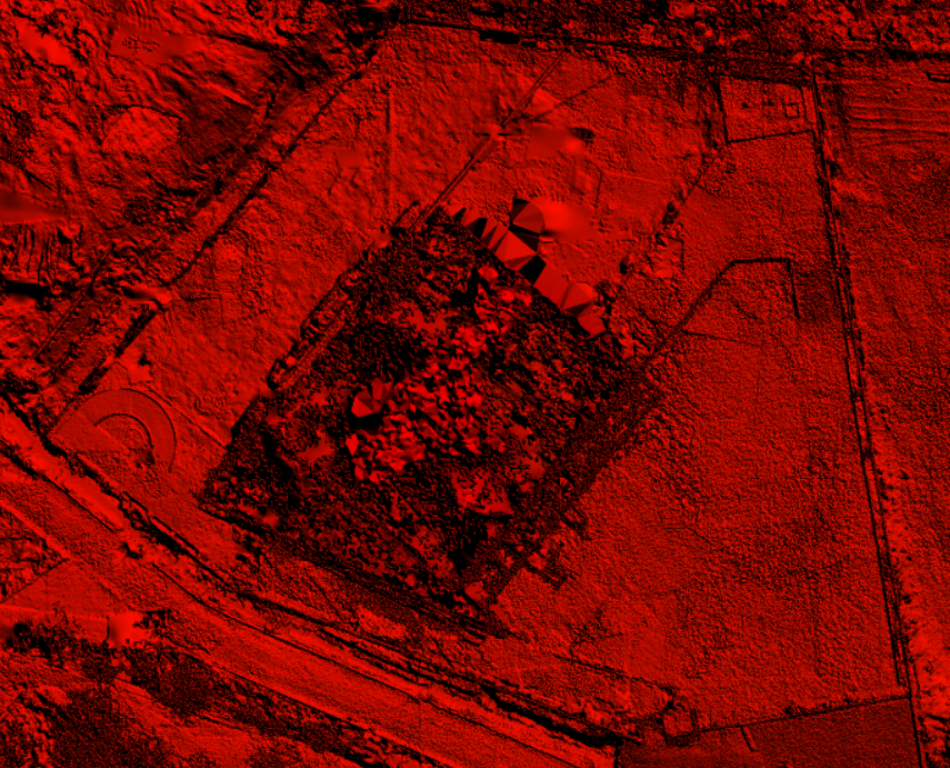 Área do MDS bruto evidenciando alta rugosidade e inconsistências na distribuição dos pontos.
