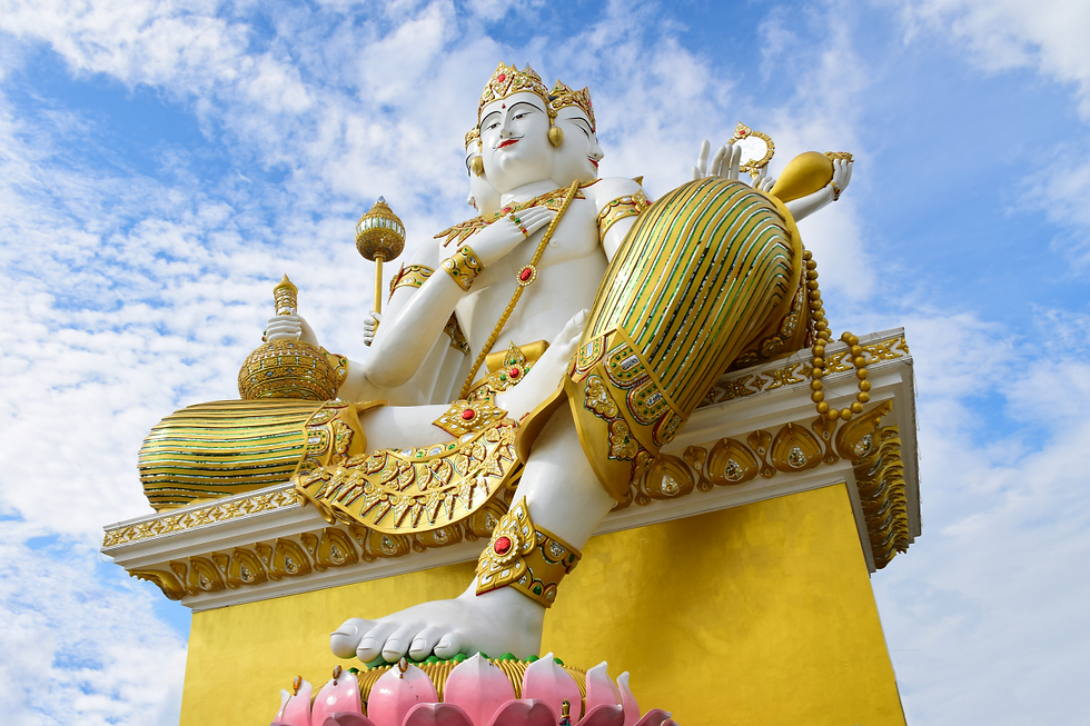 Brahma-Statue im Wat Saman Ratanaram Tempel in Thailand