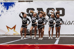 CHEER-LONS-SILVERLADIES-25