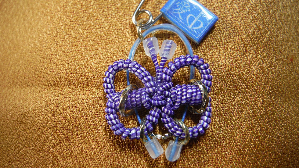 サムネイル： C-pieridae brooch a111