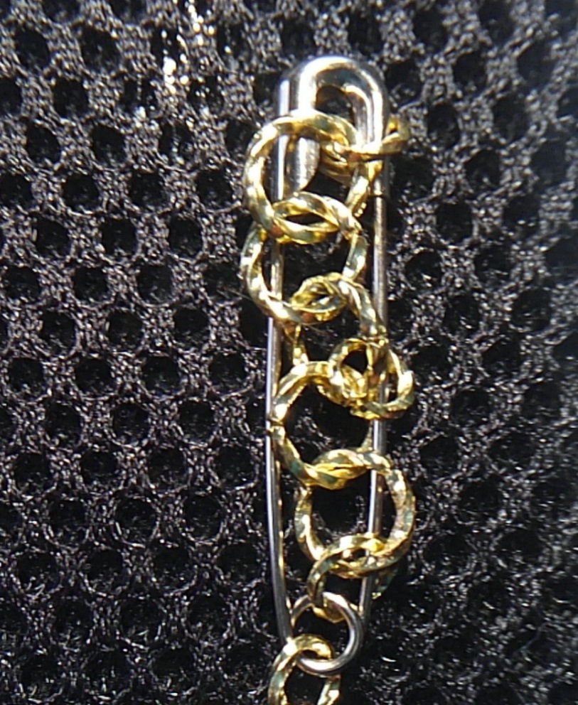 サムネイル： brooch a069