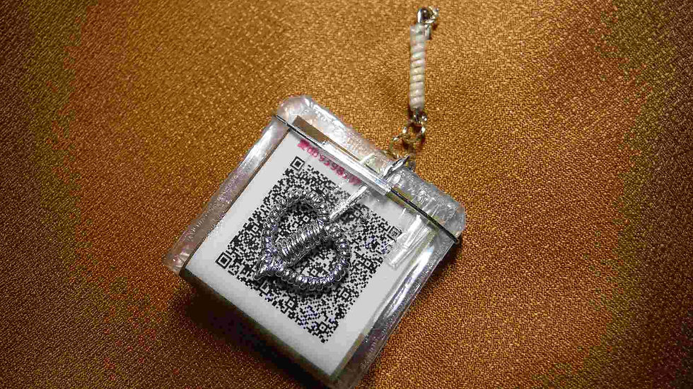 サムネイル： brooch a072