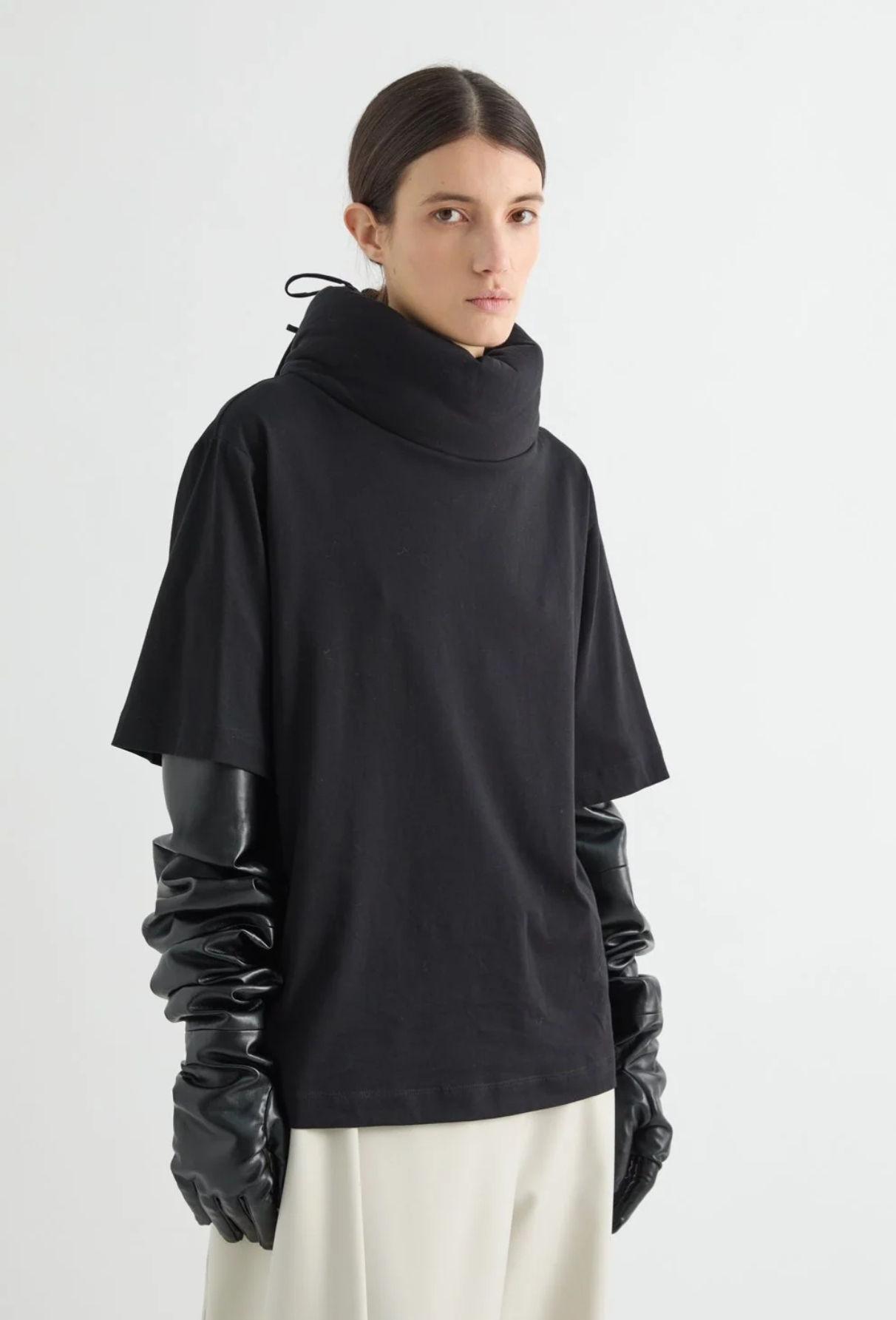 T-SHIRT COLLO IMBOTTITO MEIMEIJ