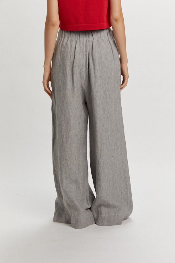 Miniatura: ROMA PANTALONE PHISIQUE DU ROLE 