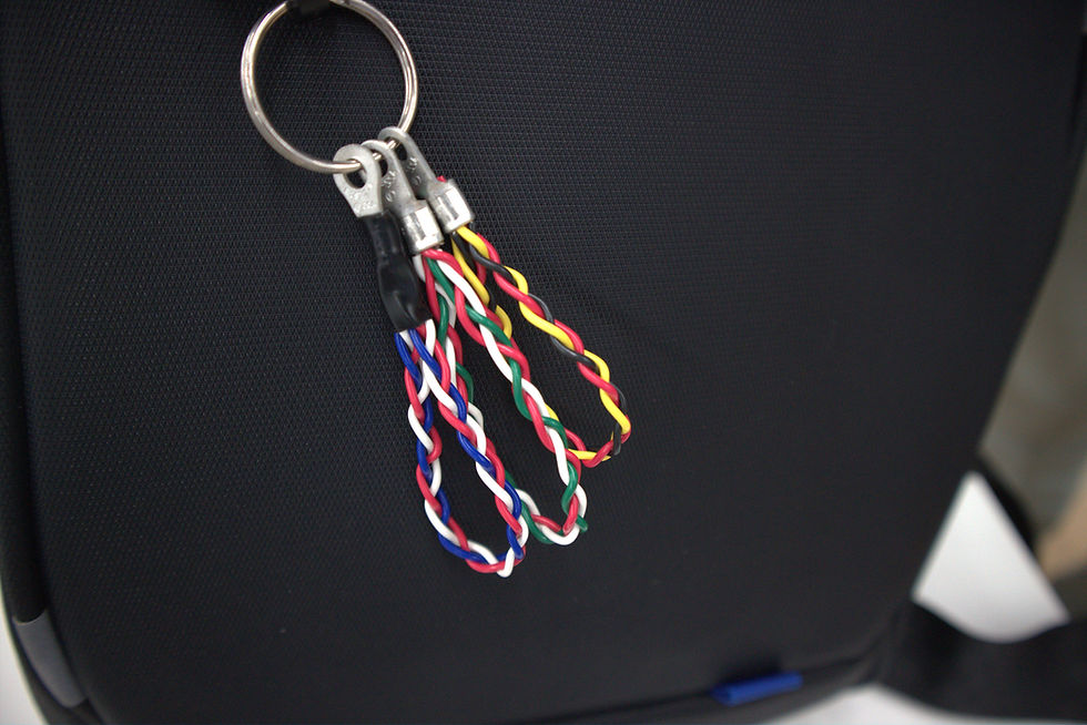 手作り電線ストラップ