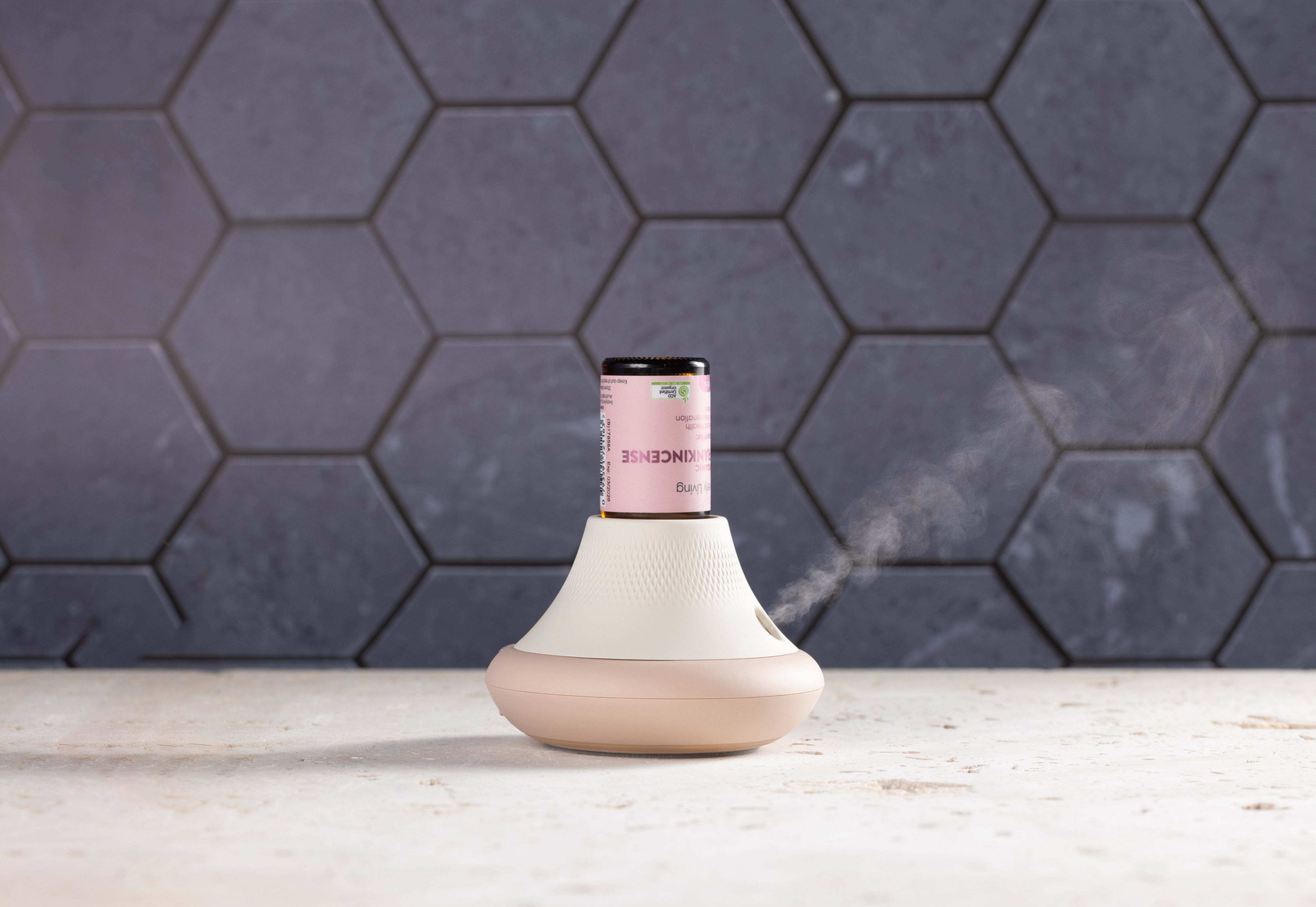 Lively Living Aroma-Oil Waterless Diffuser + Bonus Oil