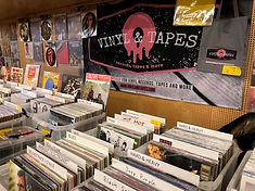 VINYL & TAPES _längenfeldgasse März 2025.jpg
