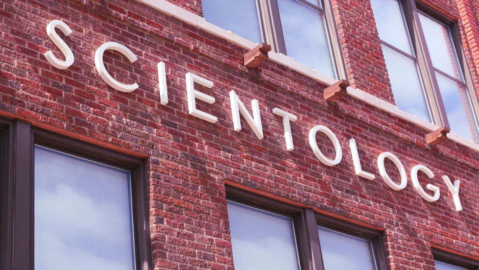 Fascists, spies and gurus. 3. The cult apologists