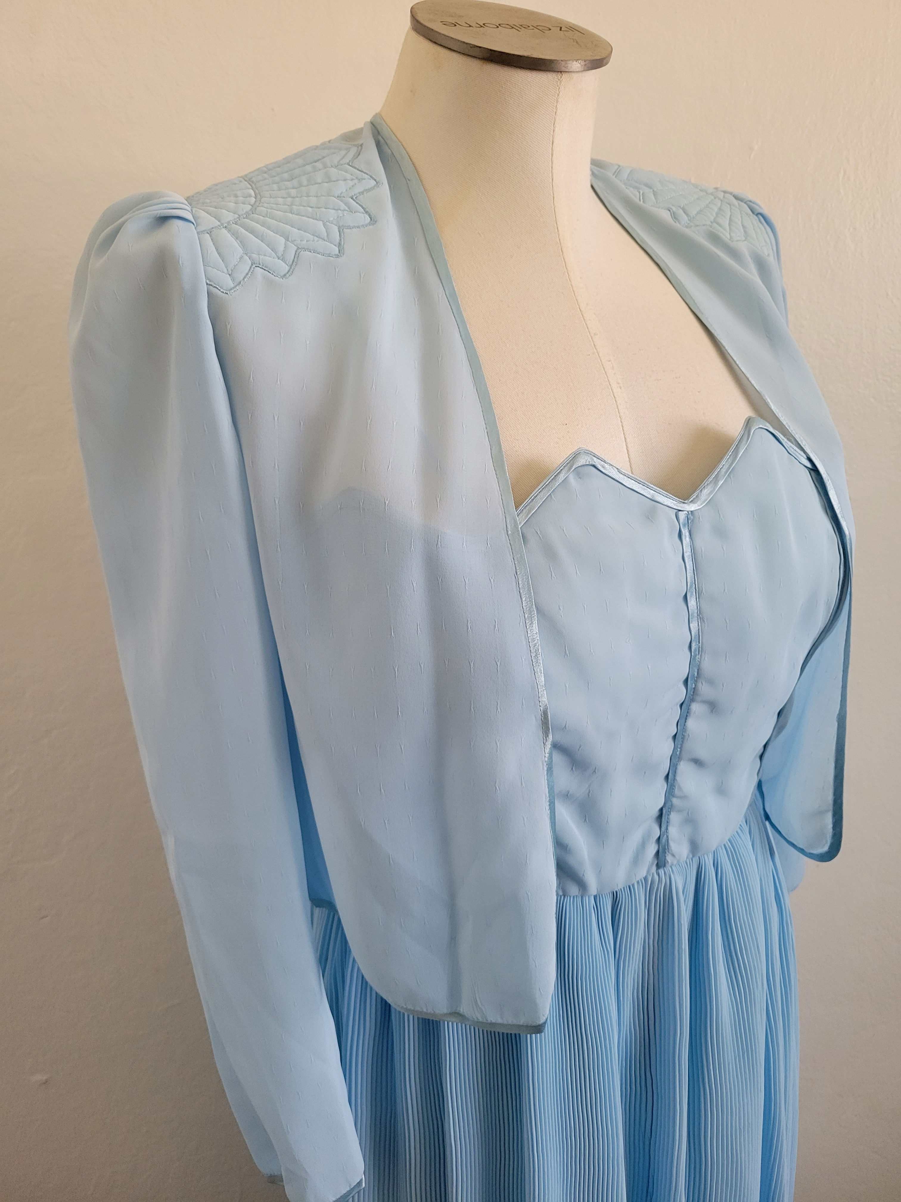 Vintage 70s Ice Blue Micro Pleat Chiffon Party Maci Dress & Caplet Set S