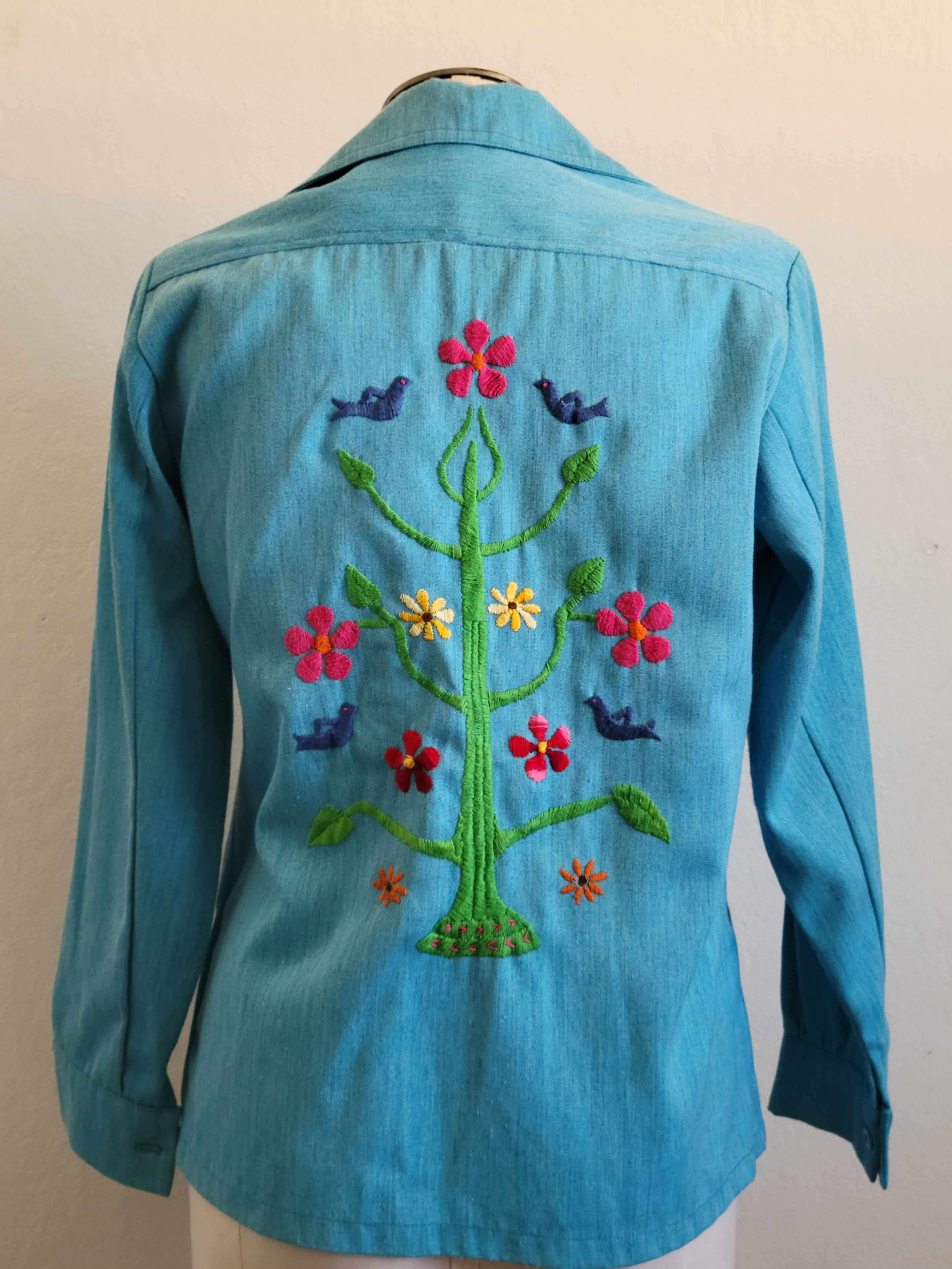 Vintage 70s Embroidered Birds & Floral Pointed Collar Sky Blue Twill Blazer M