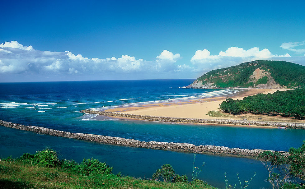 Playa-de-Rodiles-en-Villaviciosa