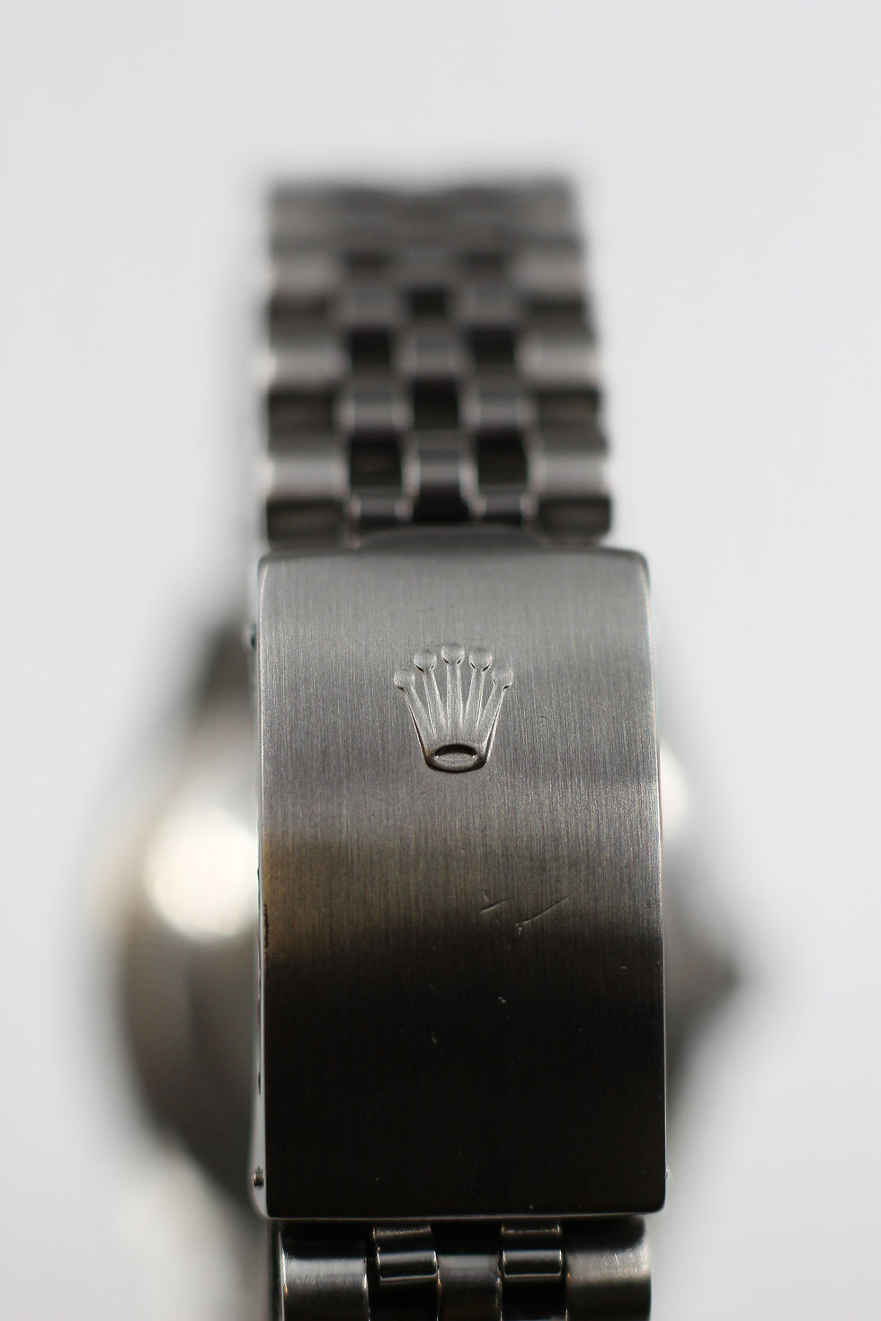 Thumbnail: 1999 Rolex Datejust 36 Watch 16220 White Dial Automatic Steel Engine Turn Bezel