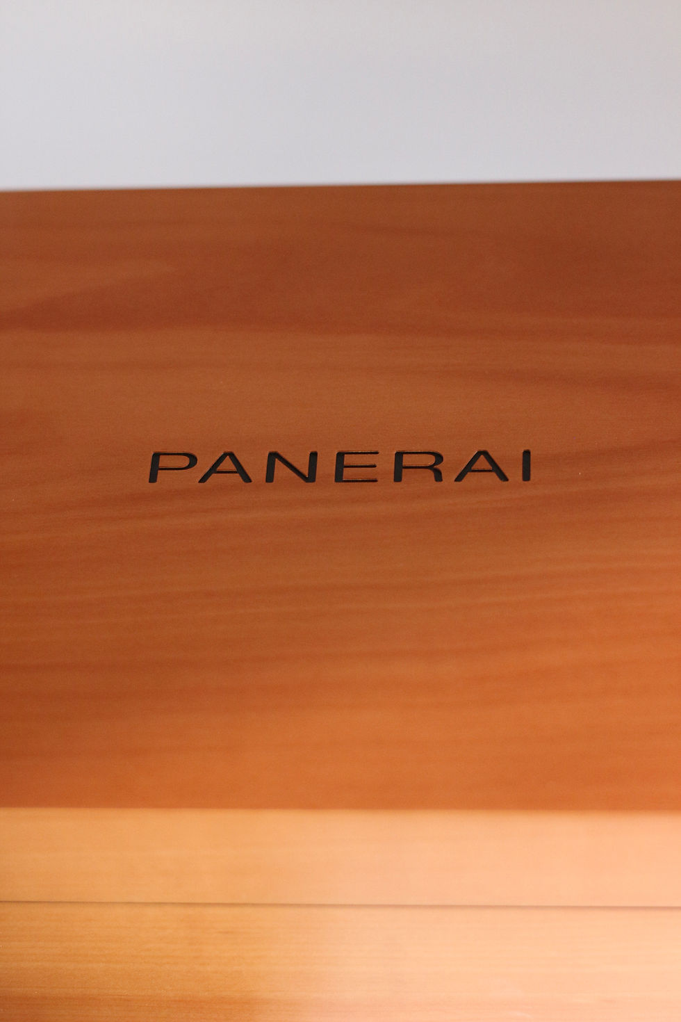 Thumbnail: 2020 Panerai Luminor Watch PAM01085 Blu Mare 44mm Manual Wind Box Card Blue Dial