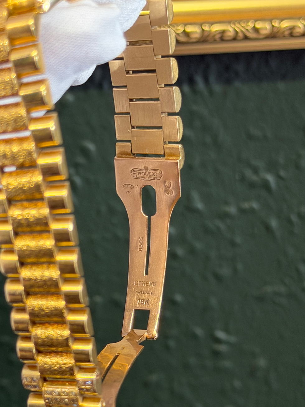Thumbnail: 1981 Rolex DayDate Bark 18078 Watch Automatic 36mm 18k Vintage Single Quickset