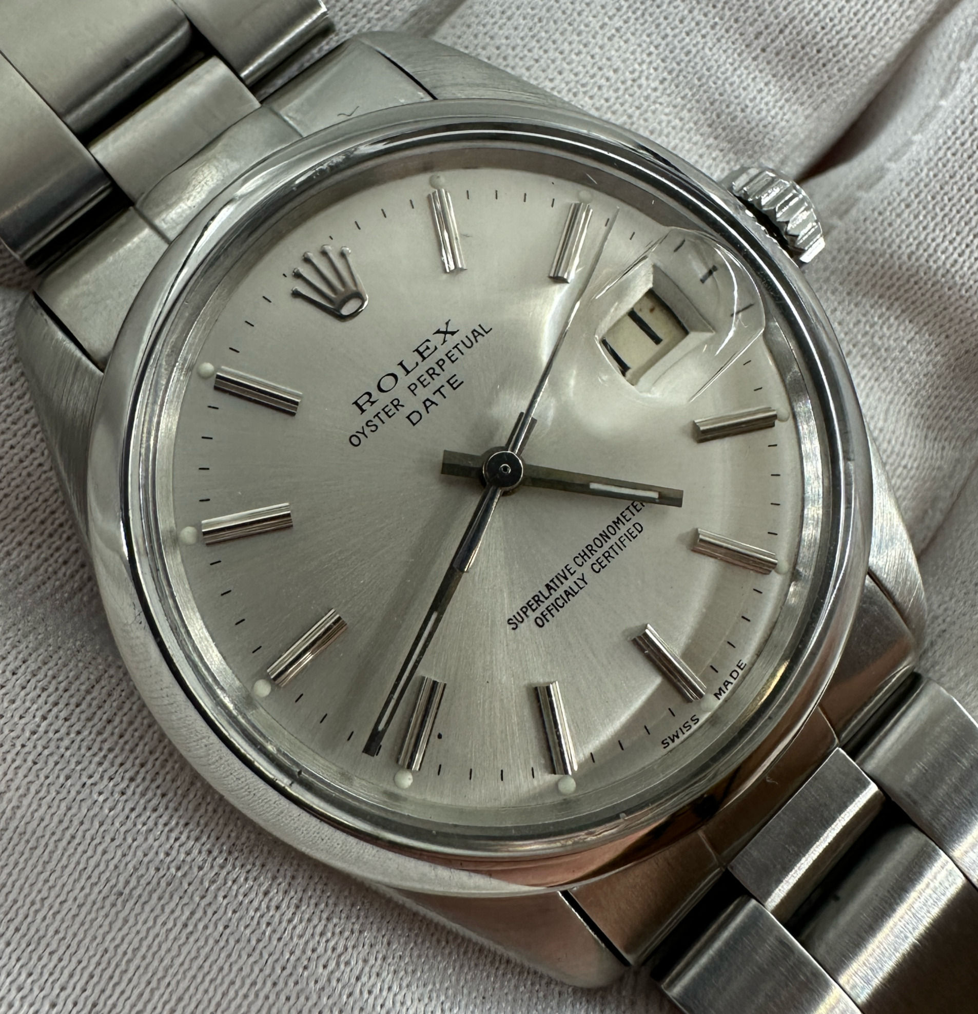 1970 Rolex Watch Oyster Date 1500 Automatic 34mm Steel Case Silver Dial Vintage