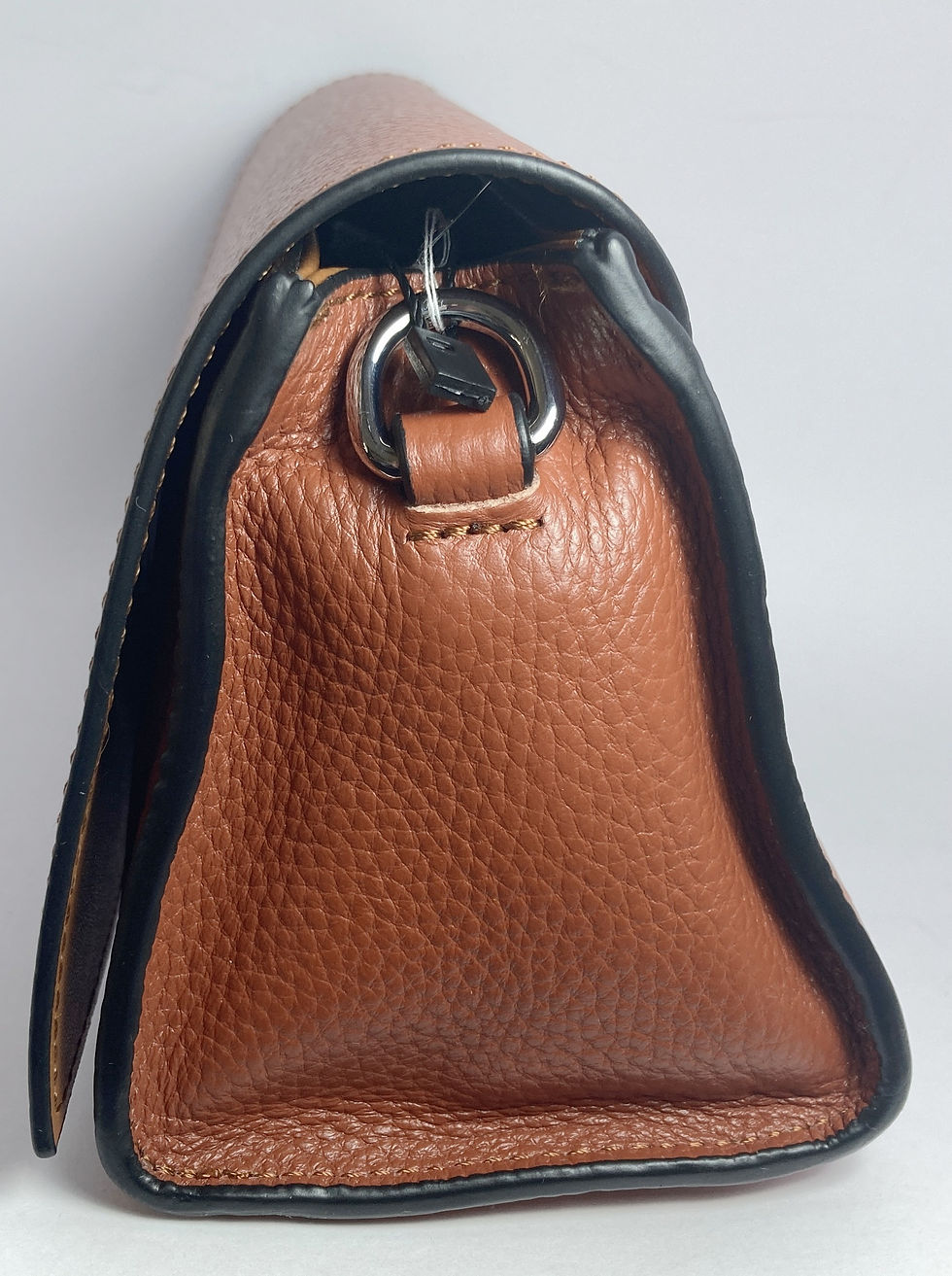 Thumbnail: Bella's cross shoulder bag with flap - 0018 camel