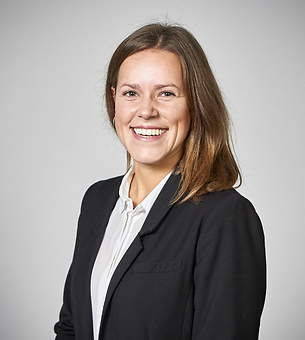Marie Pfeifer Profilbild_edited.png