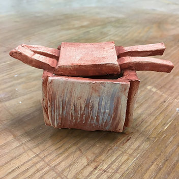 Sukkah, Clay
