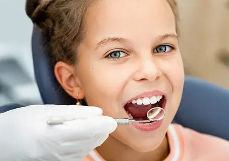 Bright Smiles with a Pediatric Dentist in Lynnwood