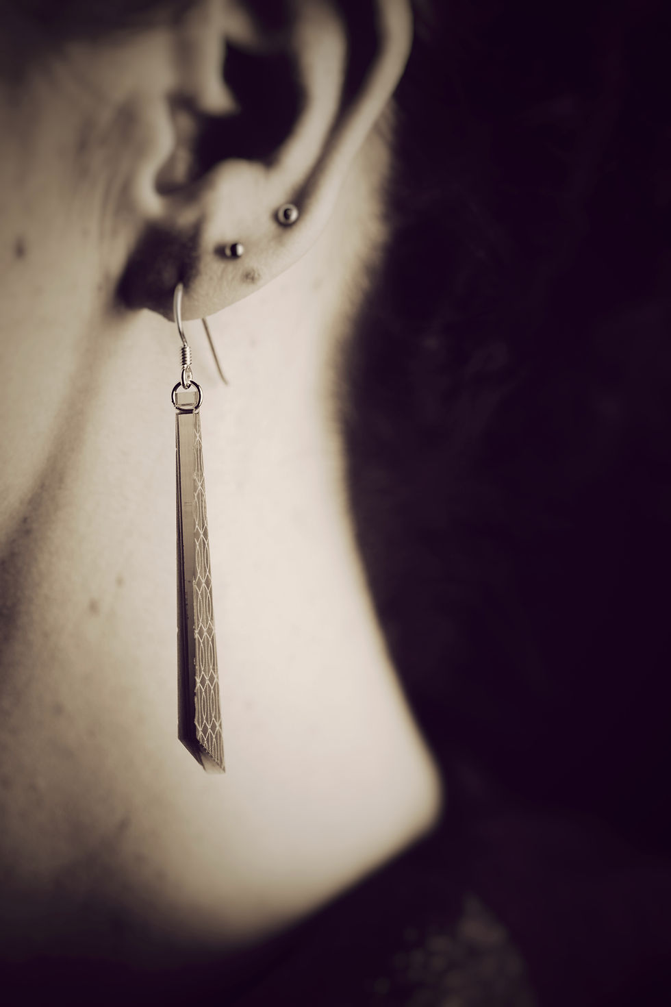 Miniature : Les polygonales gravées - Boucles d'oreilles en plexi Midi
