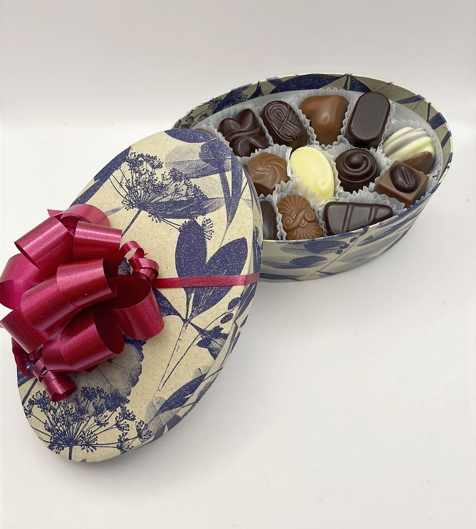 Thumbnail: 400g Double Layer Oval Gift Box