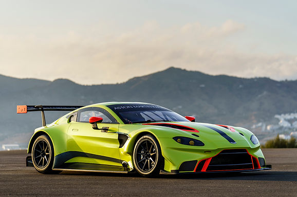 CARRERA-27631 Vantage GTE "Aston Martin Racing"