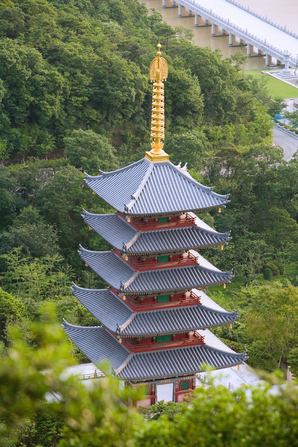 The five-story pagoda 五重塔 - 念佛宗(念仏宗無量寿寺) 兵庫県加東市032
