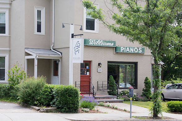 williams_piano_shop_015.jpeg