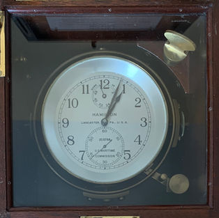 chronometre de marine
Hamilton 
calibre 21 
US maritime commission
US navy
WW2
Atelier horloger situé à Brest. Cet artisan met à votre disposition son savoir-faire pour tout type de réparation, entretien, création, expertise de montres, pendules et instruments scientifiques. Il met en vente des objets de décoration et des idées de cadeaux. Vitrine en ligne. Pour toute information : contact@montresam.fr