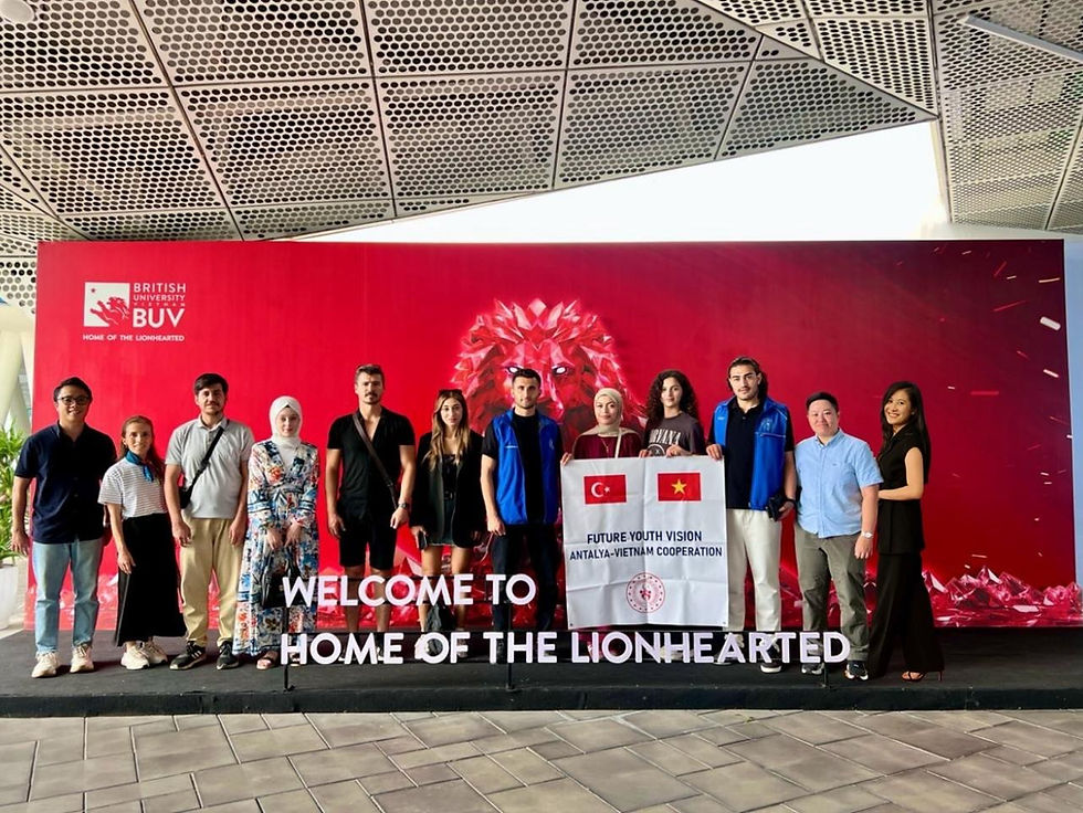 Magnolia Builds Partnerships with Universities for Educational Travel