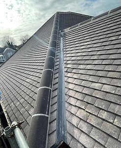 Plain tiles valley hips and ridge