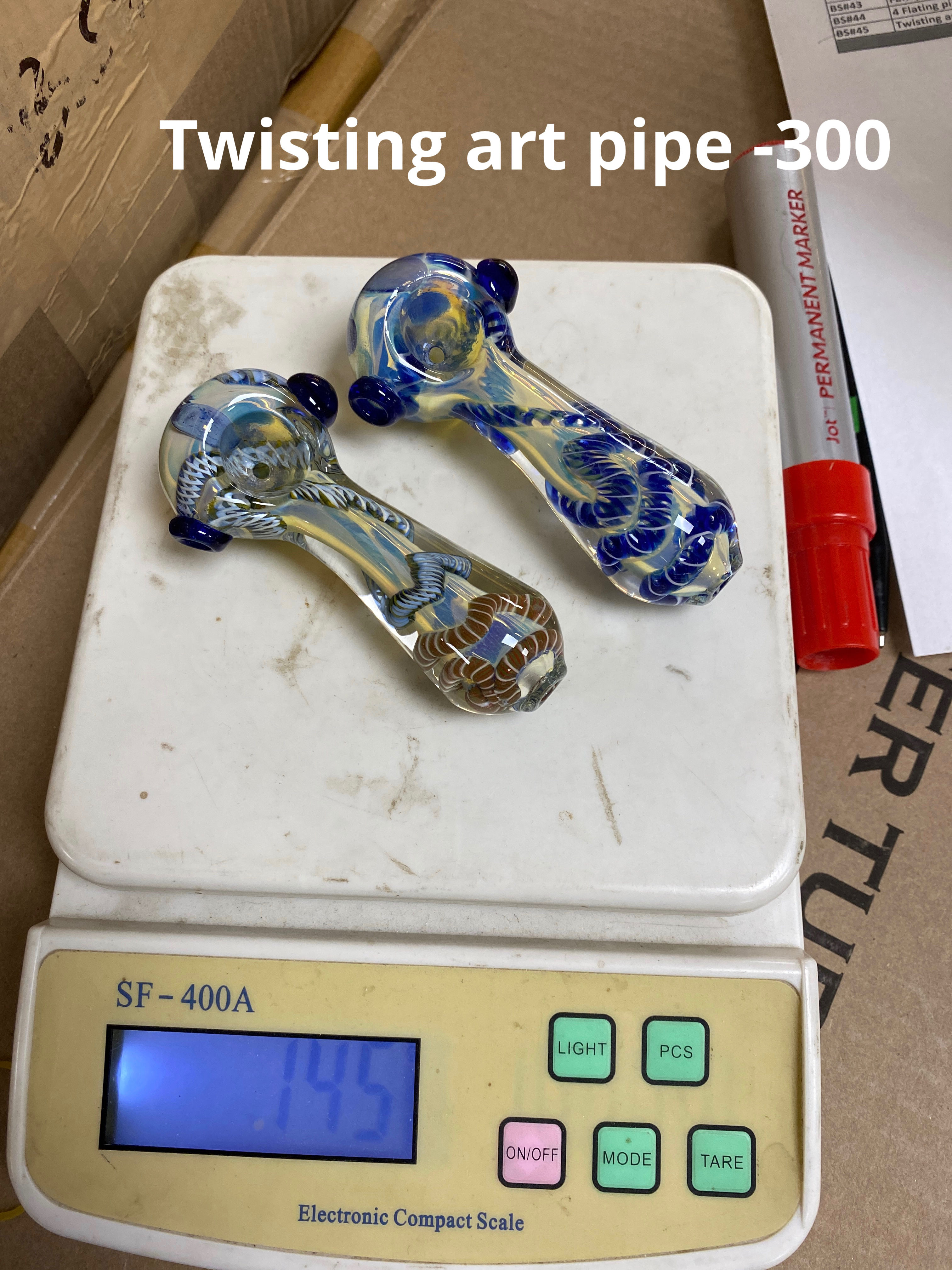 TWISTING ART PIPE -300