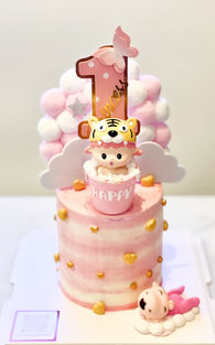 Tiger Pink Princess 1st birthday cake Hong Kong – handmade pink design with tiger crown and cloud topper