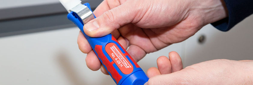 Thumbnail: WEICON Cable Stripper, Adjustable Blade for Round Cables, Working Range 4-28mm
