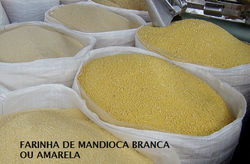 FARINHA DE MANDIOCA BRANCA E AMARELA