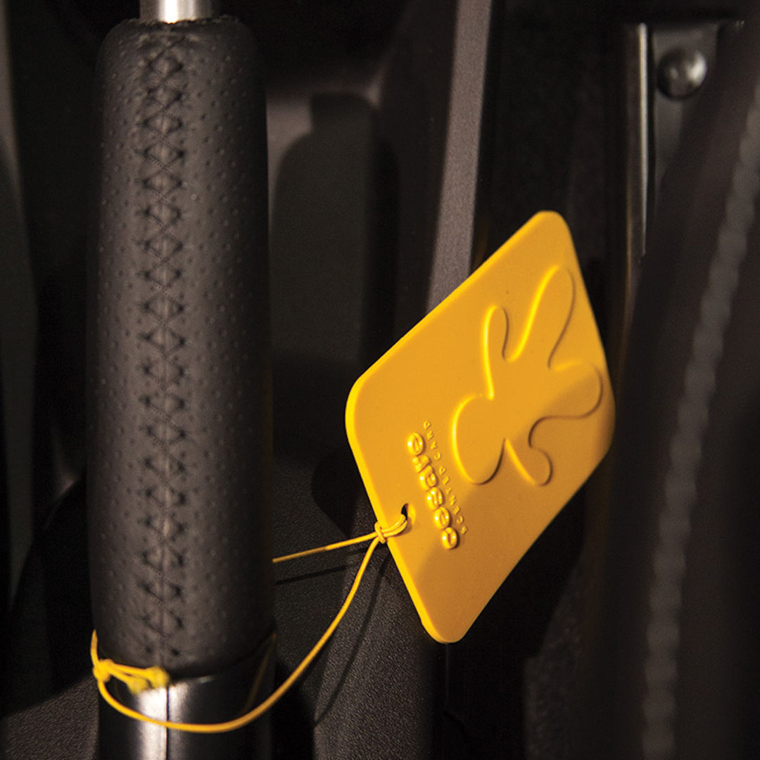 Mr & Mrs Cesare Scented Card - NOW : 3 for $20 (UP : $9.90 ea.)-assorted colours