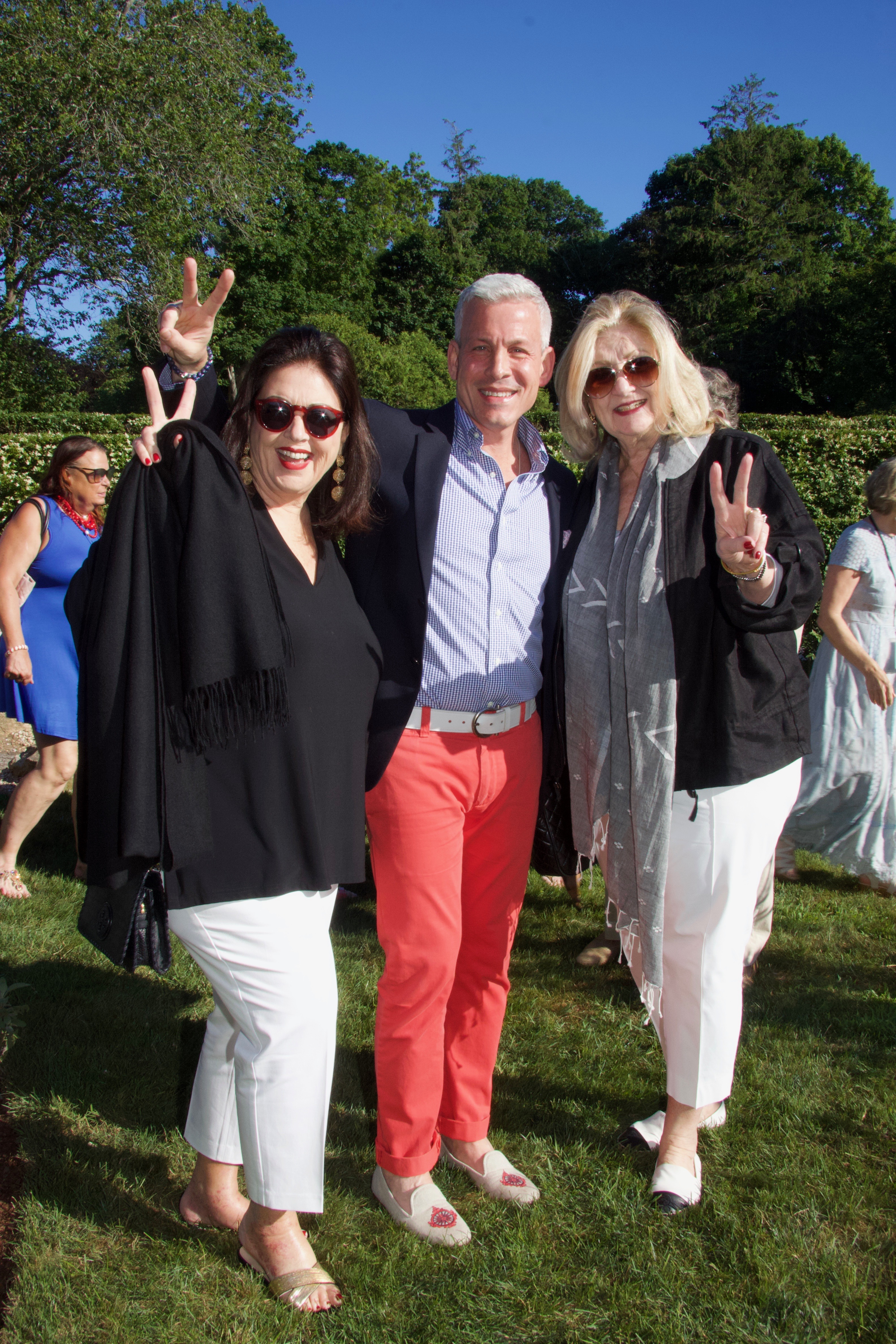 Ninette Ricca, Nick Gold, Donna Barbieri