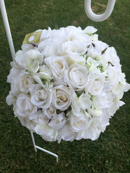 30 cm Rose/Hydrangea Kissing Ball  real touch