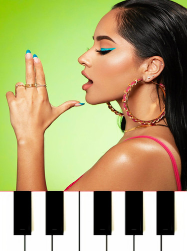 Becky G - Mala Santa MIDI | Piano Go Life