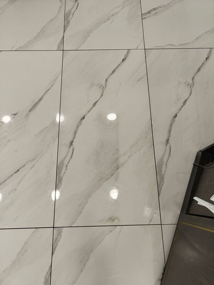 Gres si sporca e non si pulisce