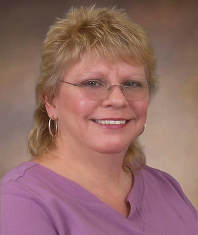 Julia Knapp brown background.png
